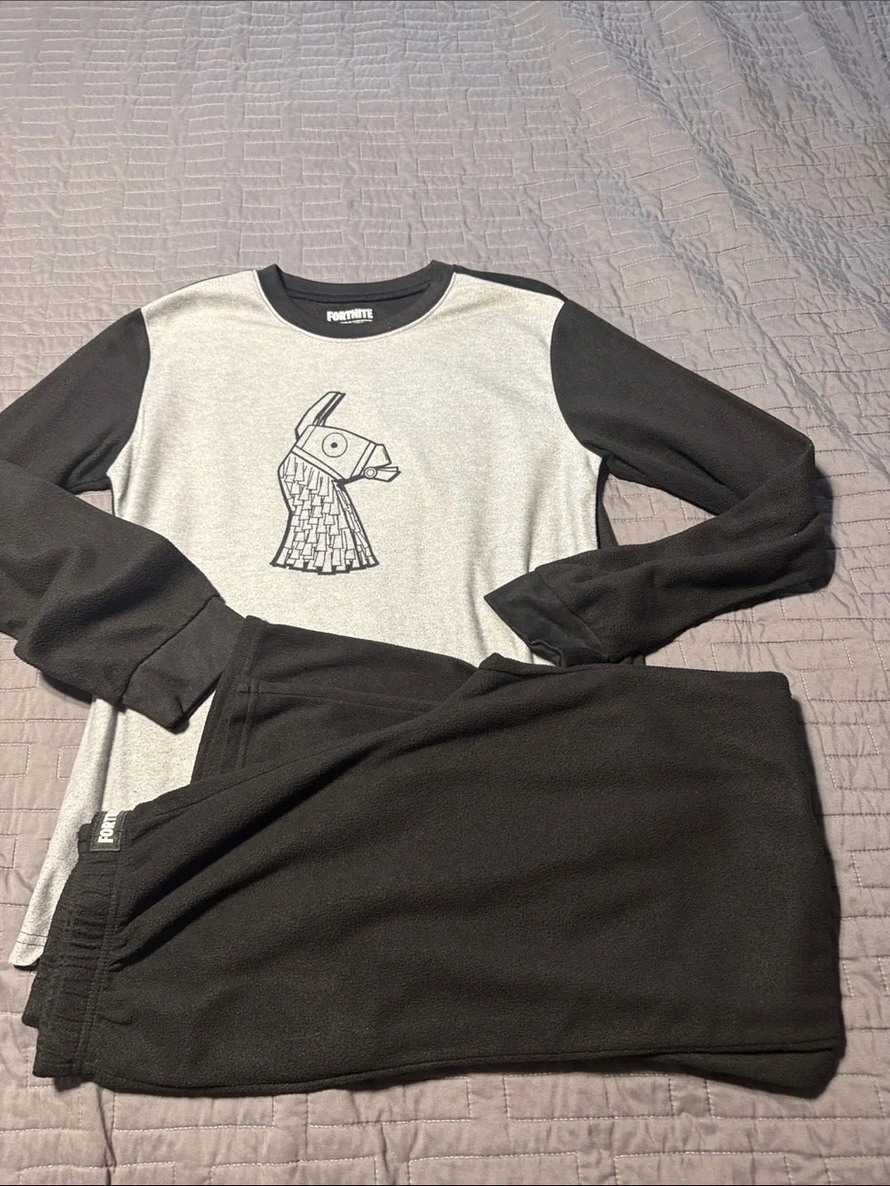 Fortnite Boys Black & Gray Llama Pajama Set